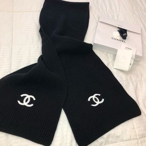 CHANEL Black and White Scarf